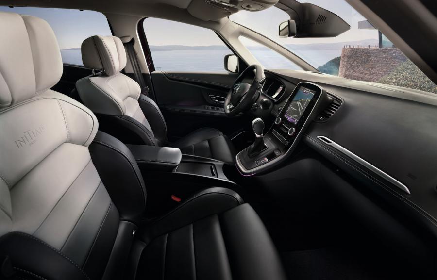 Интерьер Renault Scenic Initiale Paris (J9) 2017 года  (WW) (фото 4 из 30)